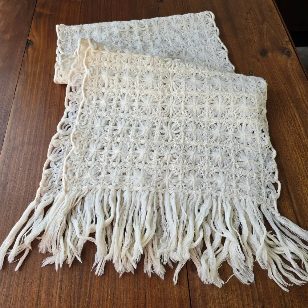 Vintage Hand Made Scarf Women's Cream Fringed Edge Grannycore Cottagecore Boho